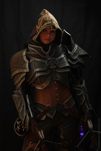 Diablo III - Demon Hunter Cosplay by FirstKeeper