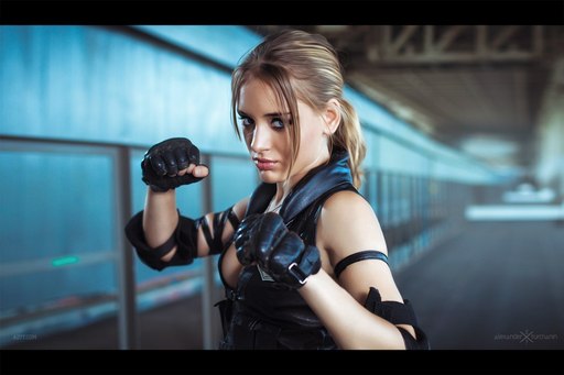 Mortal Kombat - Косплей Китаны и Сони Блэйд от Анастасии Зеленовой и Софьи Мальцевой
